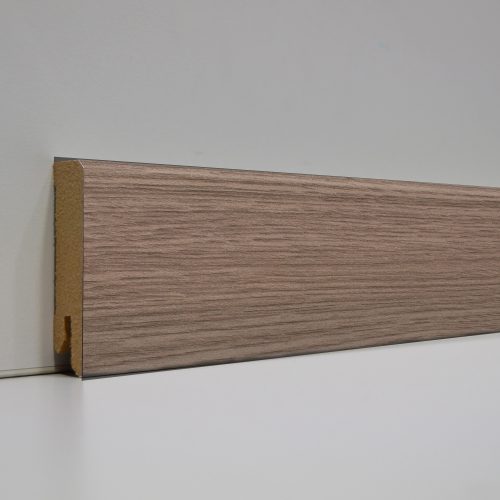 Laminate’s Skirting P050280