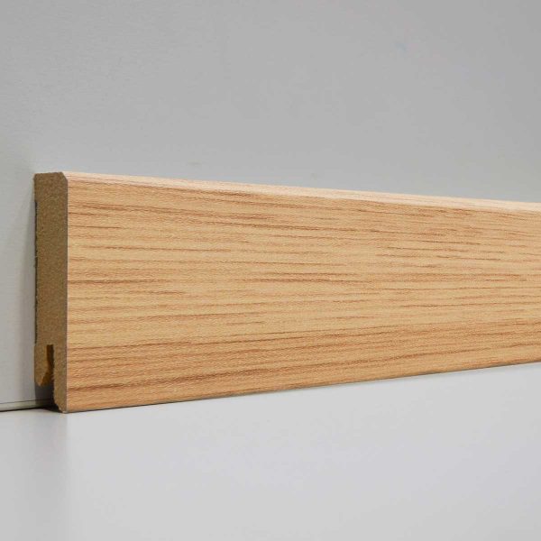 Laminate’s Skirting P060057