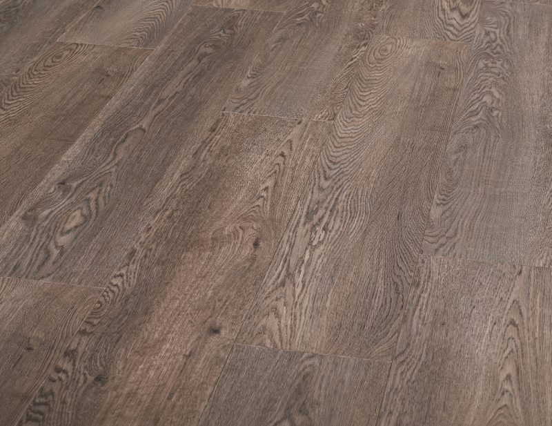 LAMINATE MAGNITUDE - 557 TITANIUM OAK