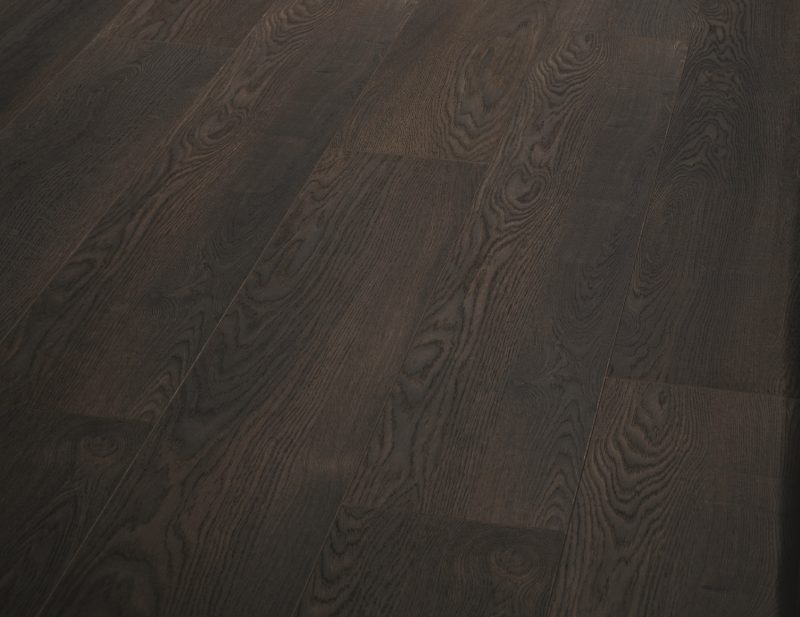 LAMINATE MAGNITUDE - 580 BLACKFIRED OAK